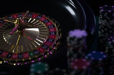 danatoro mobile app showing Bandar Poker table access